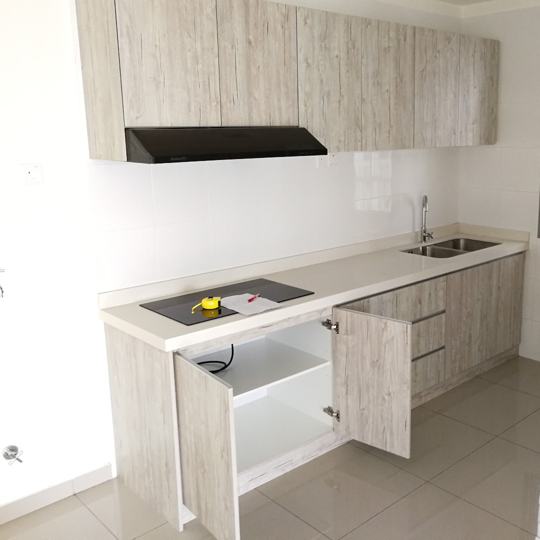 Full Set Kitchen with Hob and Hood (New/Used), TV & Home