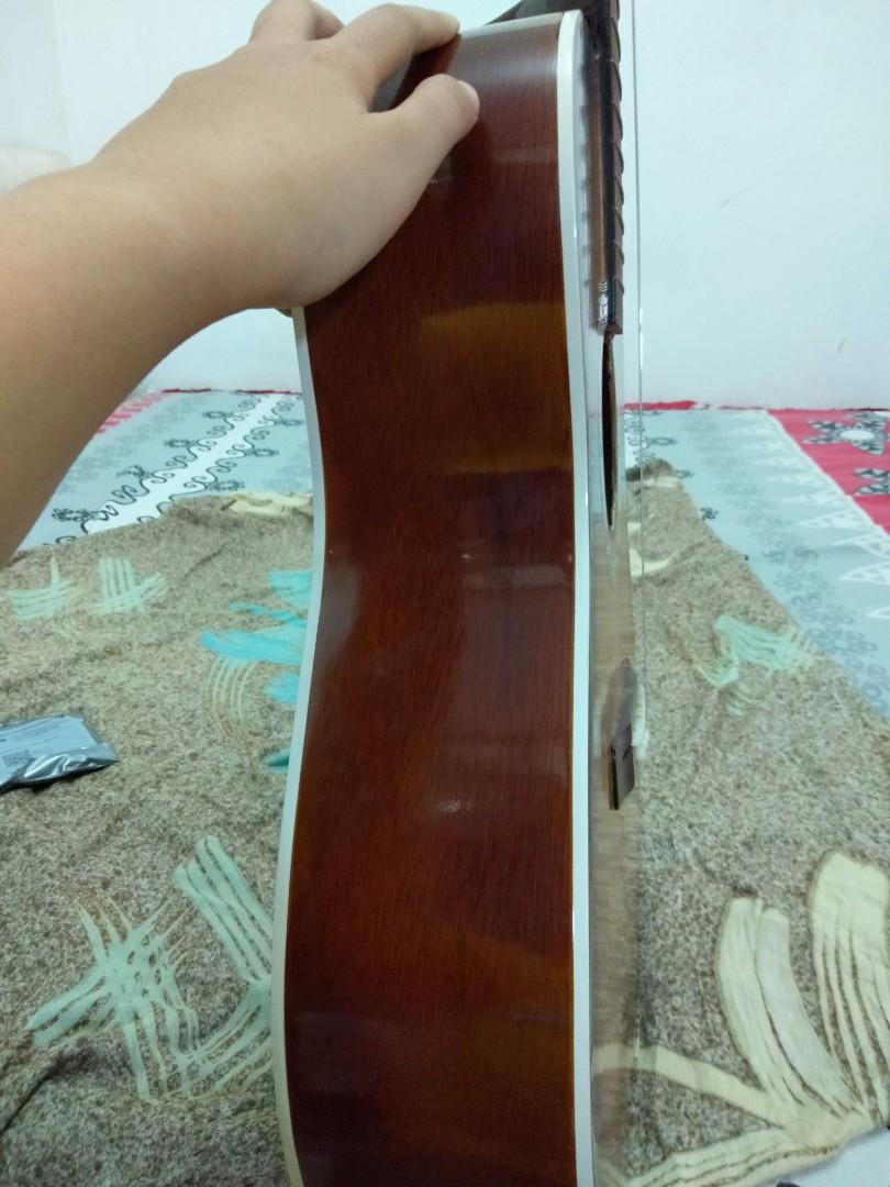 Gitar Yamaha FG-335