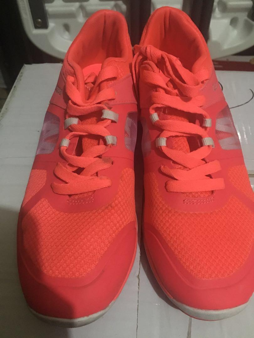 neon pink running shoes