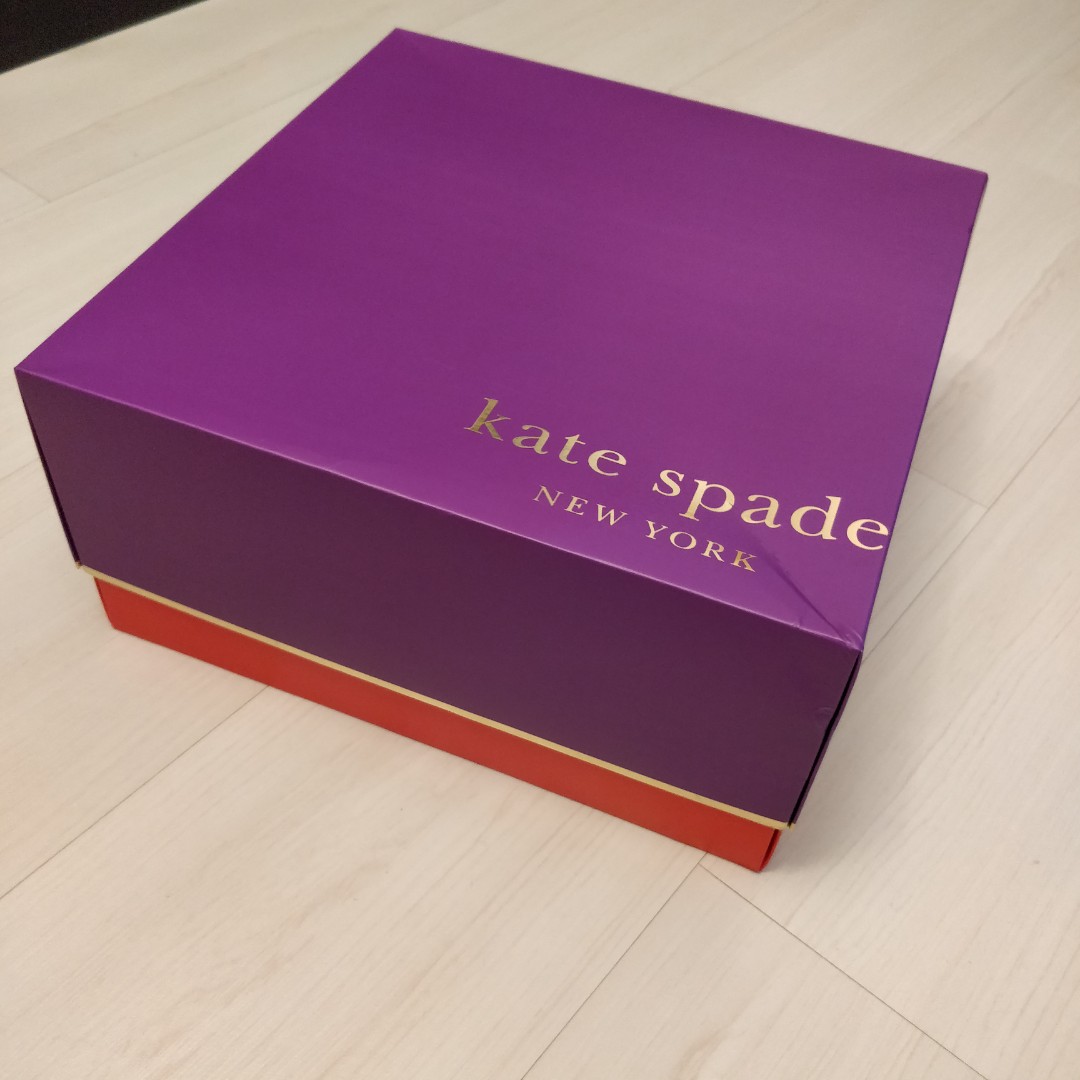 Kate Spade Big Gift Box, Women's Fashion, Bags & Wallets, Purses & Pouches  on Carousell