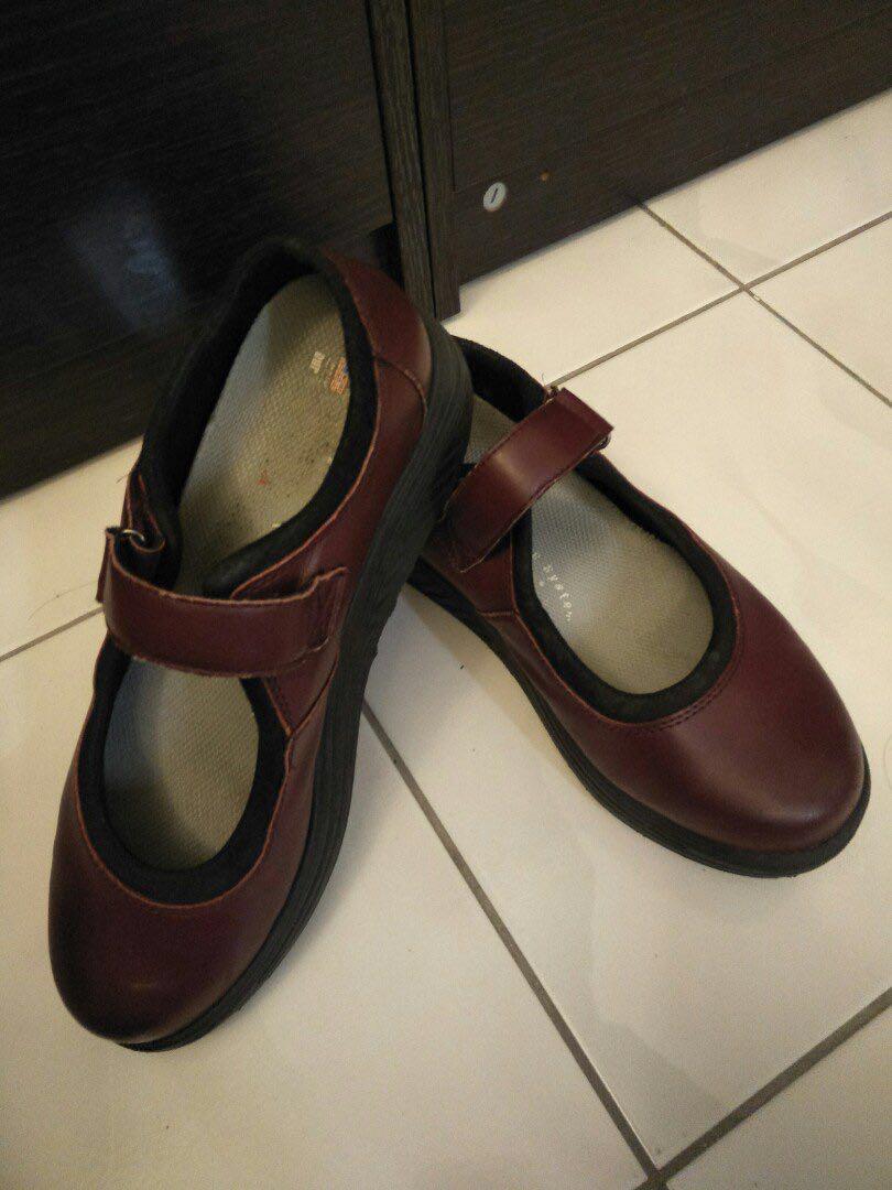 Medifeet Women S Fashion Shoes On Carousell