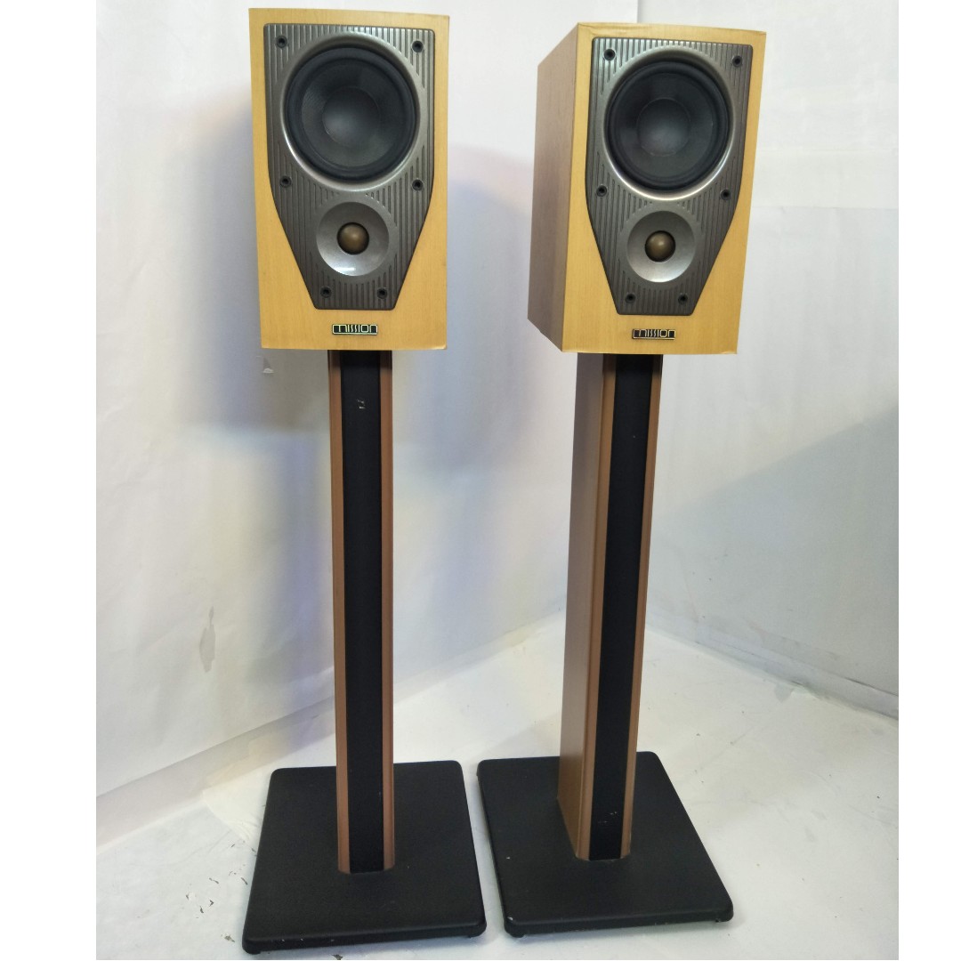 Mission M71 i 2 Ways Bass Reflex Bookshelf Speakers