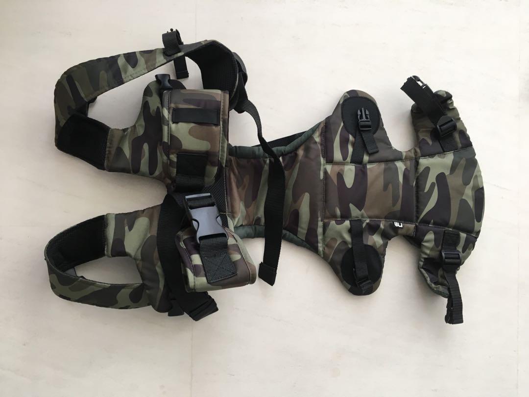 Mothercare camo top carrier