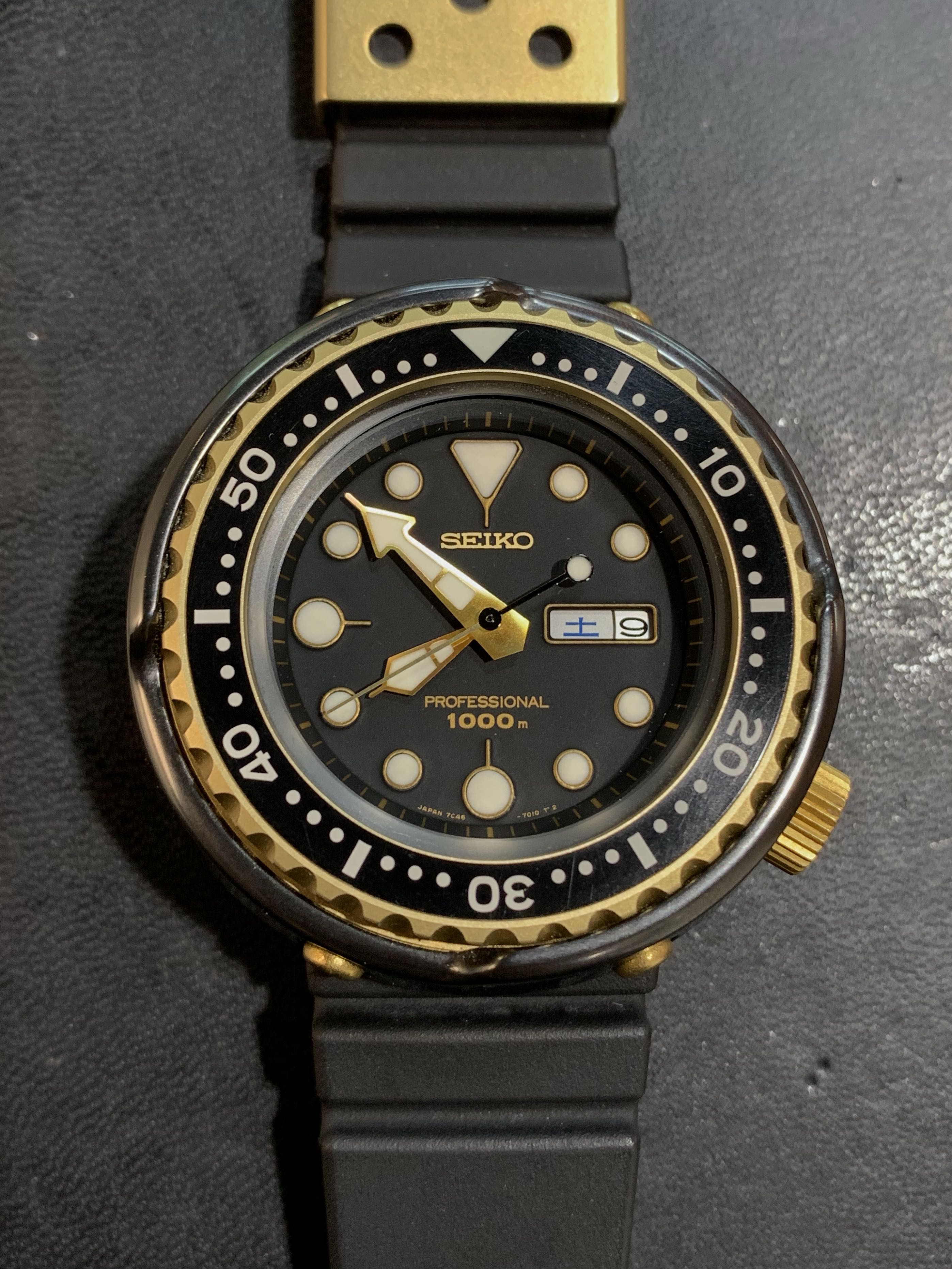 Seiko Gold Tuna SSBS018 Quartz 1000m 7C46-7008 金吞石英, 名牌, 手錶- Carousell