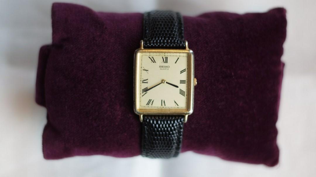 Seiko tank model quartz, Barang Mewah, Jam Tangan di Carousell
