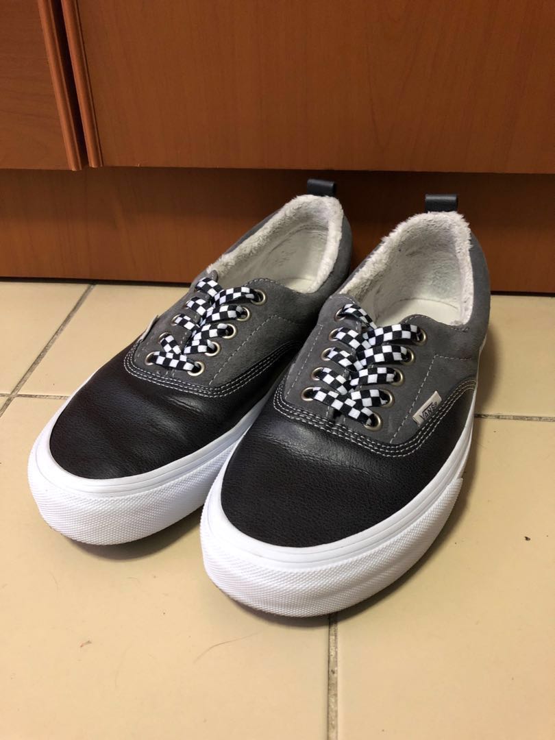 vans era fleece