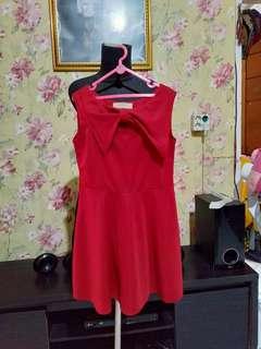 Dress merah merona