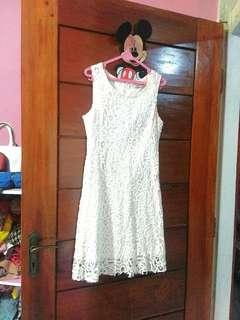 Dress brukat