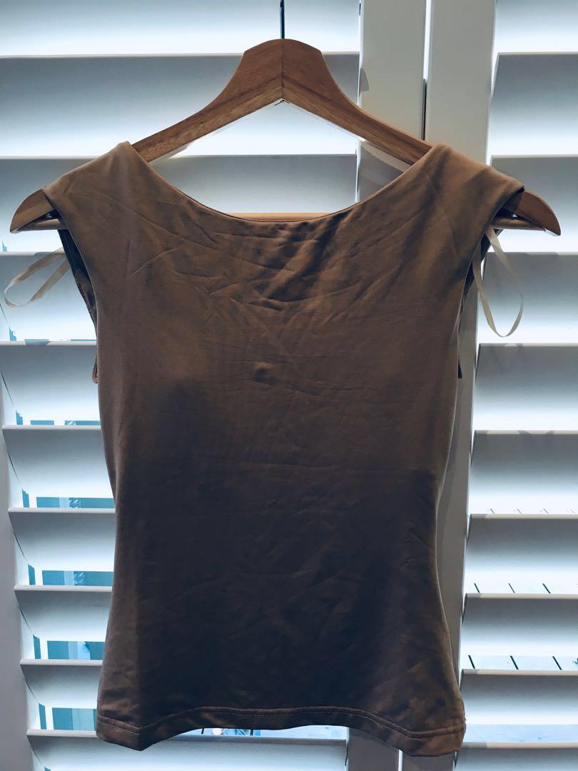 8x Crop Tops Size 6 8 Women S Fashion Clothes On Carousell