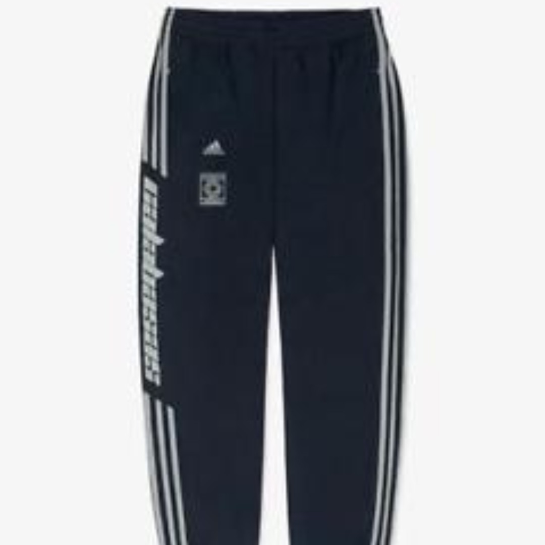 calabasas adidas yeezy