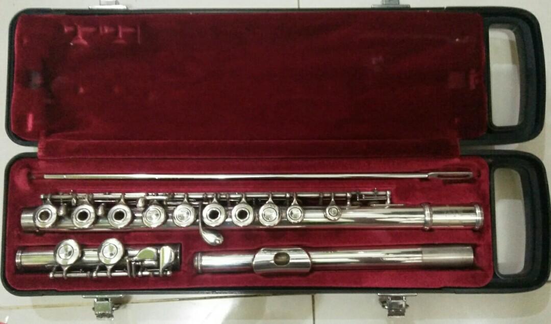 Flute Yamaha YFL 281 S Open Hole, Musik & Media, Alat di Carousell