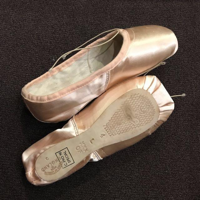 Freed of london clearance pointe