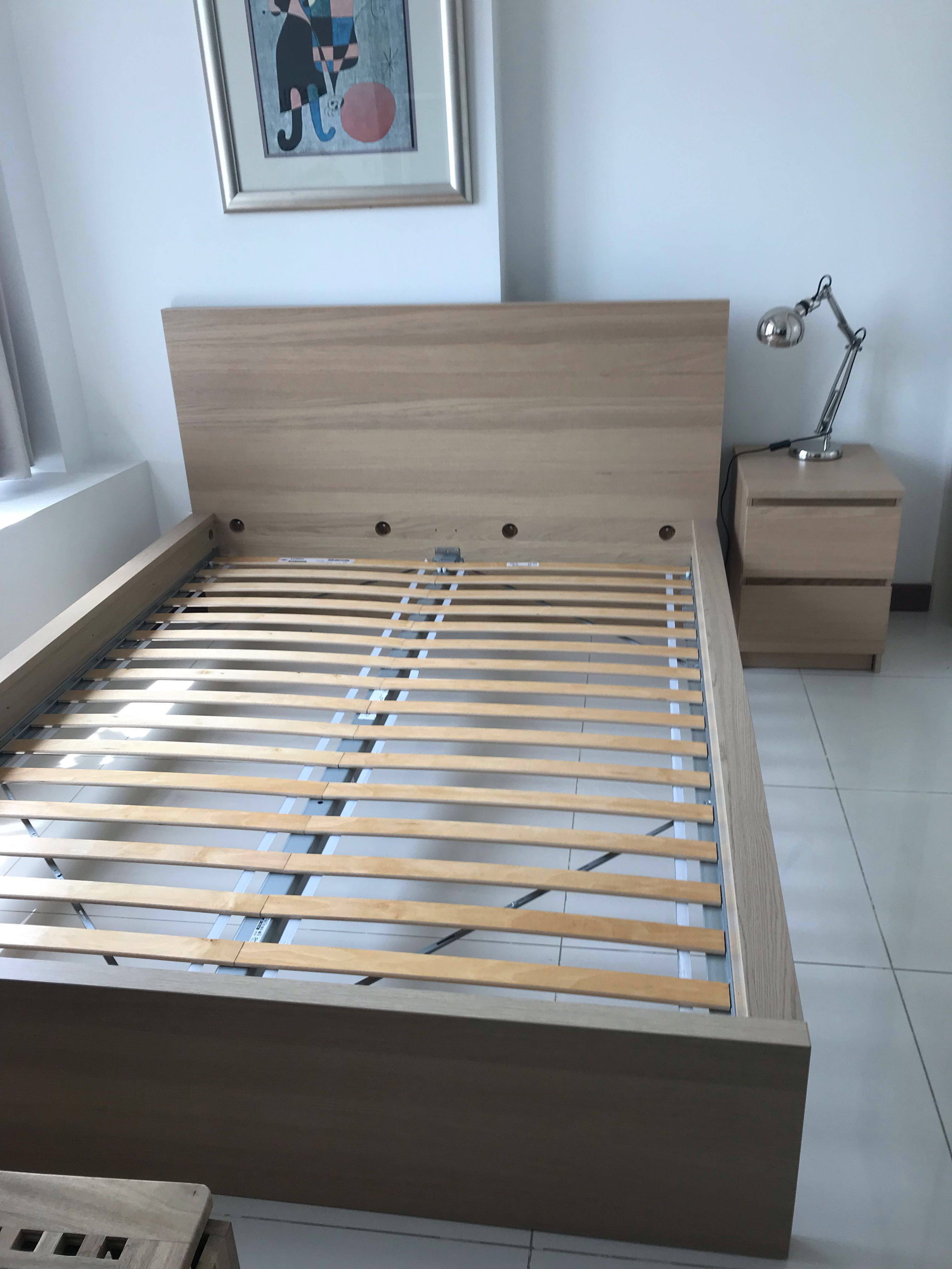 Ikea Bed Frame With Slat Furniture, Does Ikea Malm Bed Need Slats