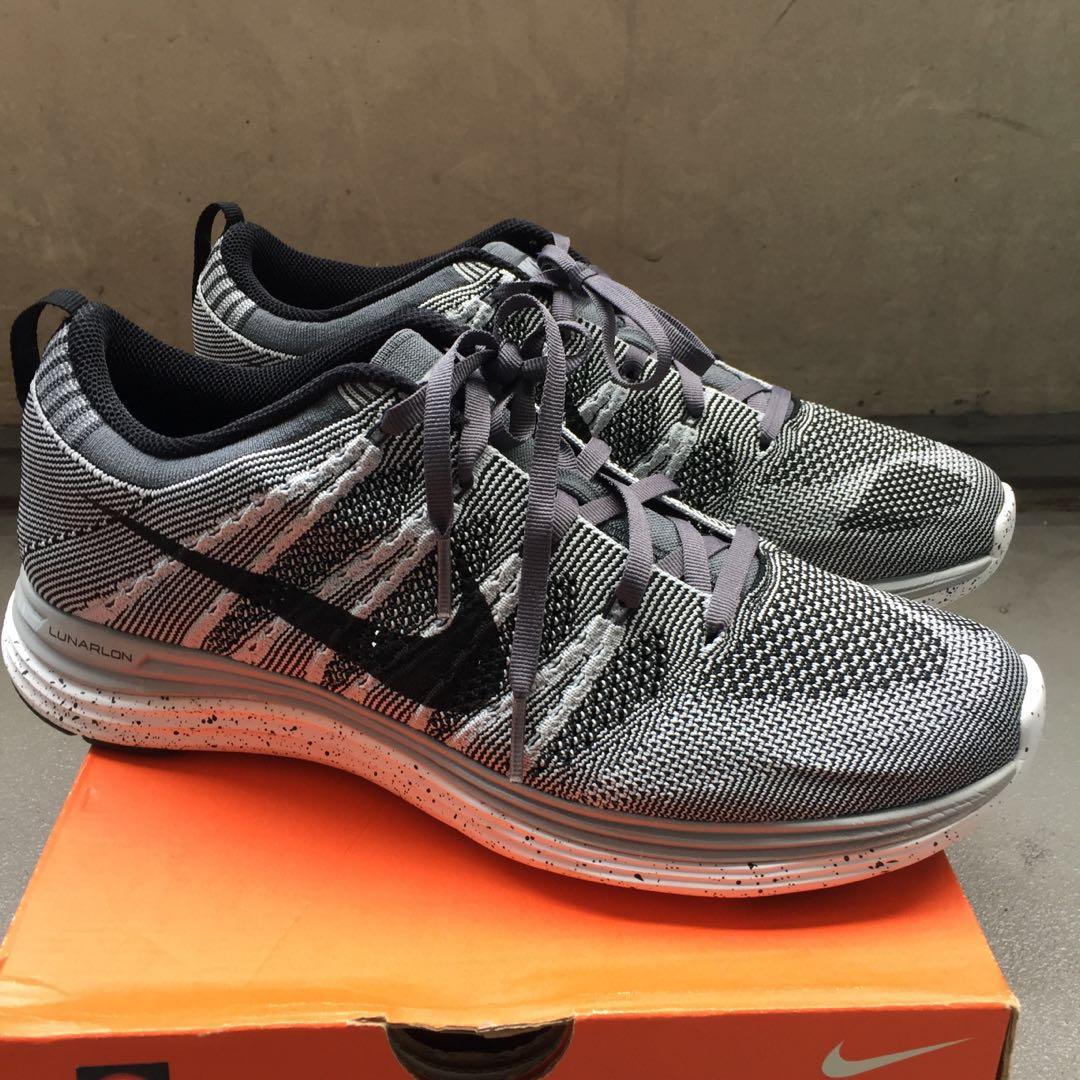 nike flyknit lunar one