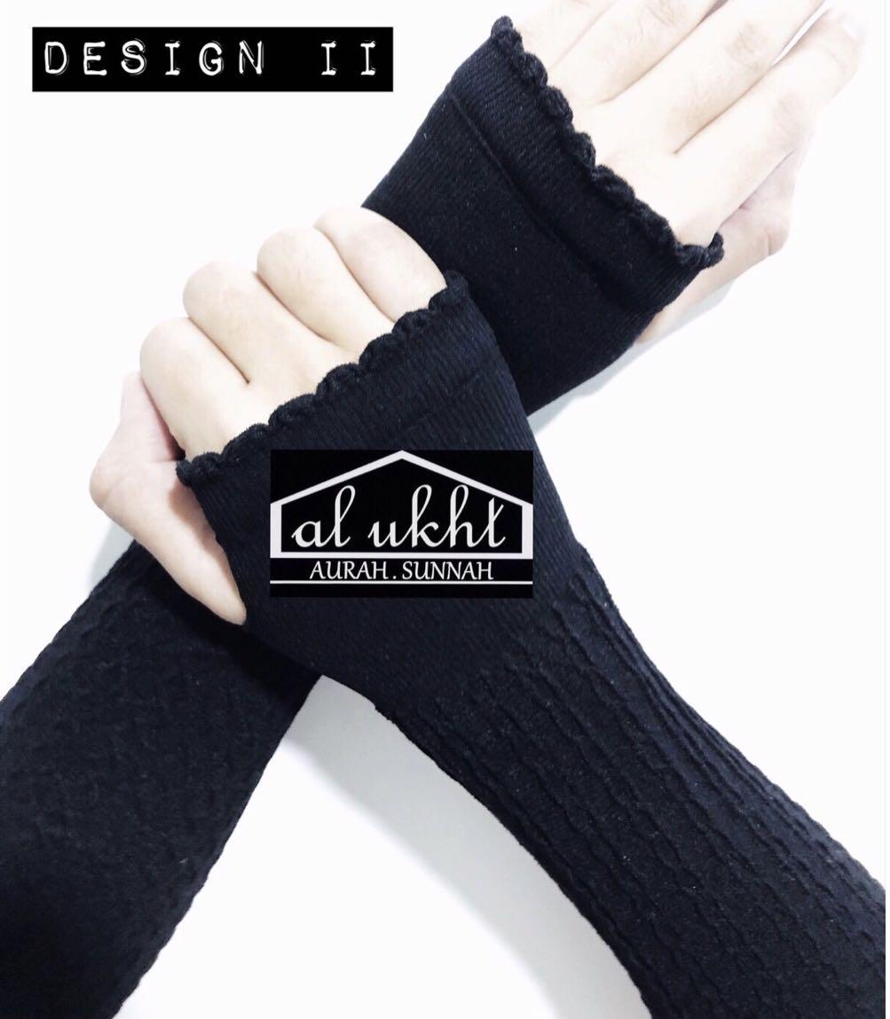 Pattern Thumb Handsocks (Category: Accessories) located in Singapore. Submitted by alukhtstore (Listing ID 219335220, Image 2). Description: بِسْمِ اللهِ الرَّحْمٰنِ الرَّحِيْم PATTERN THUMB HANDSOCKS • Design I (Stretchable up to above elbow, highly breathable, sweat-absorption.) (SOLD OUT) • Design II (Stretchable up to above elbow, anti-slipping.) Material: Nylon Spandex Free normal mail Smartpac delivery $3.20 PM TO PURCHASE/ENQUIRY 💌 #alukh