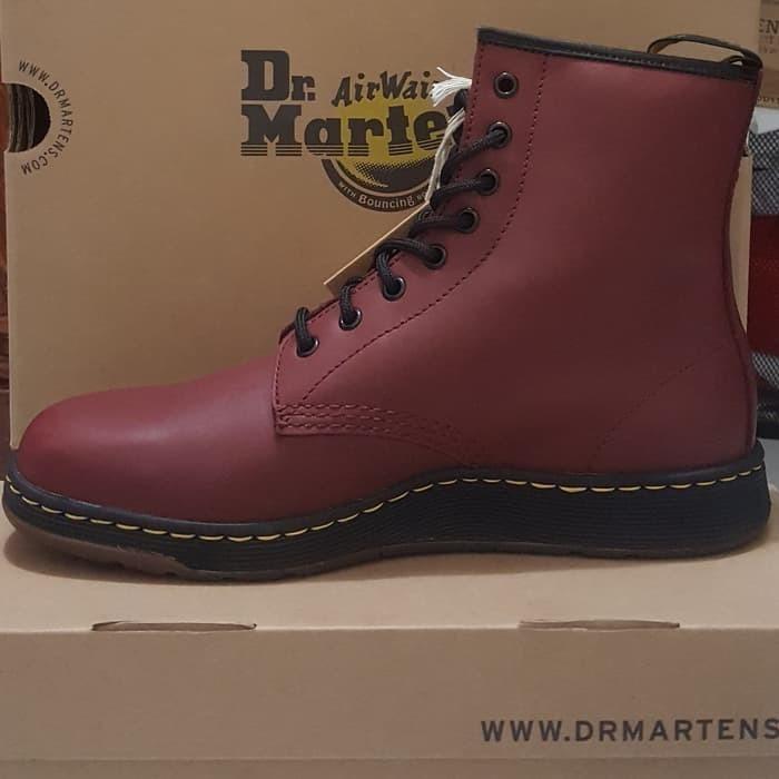 ukuran sepatu dr martens