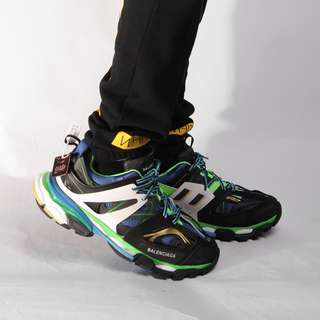 balenciaga Sneaker Track nere con suola verde su