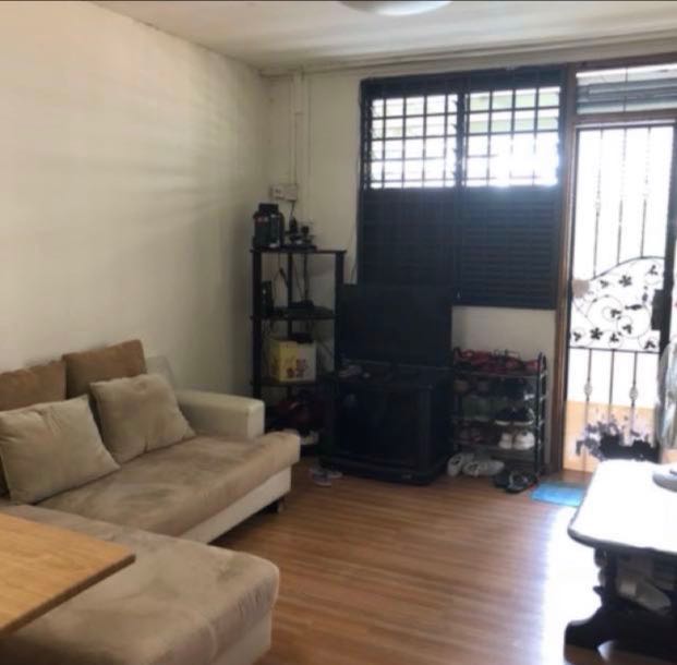(Category: ) located in . Submitted by jakes (Listing ID 219380021, Image 1). Description: .