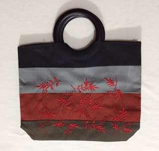 🇻🇳 Vietnam Embroidered Hand Bag