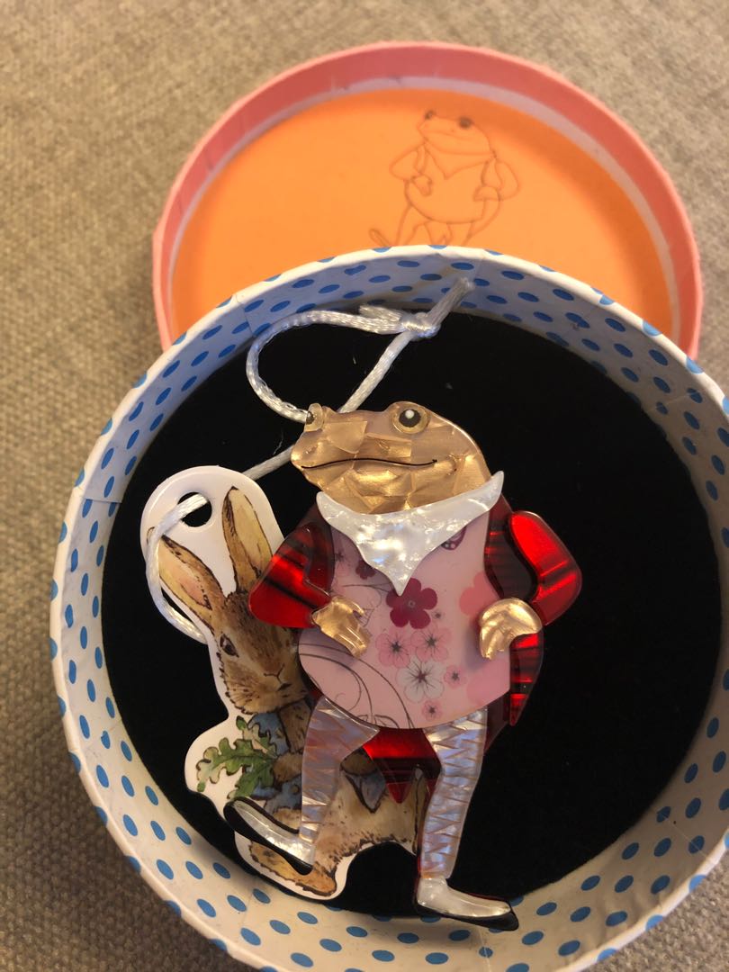 Erstwilder peter discount rabbit brooch