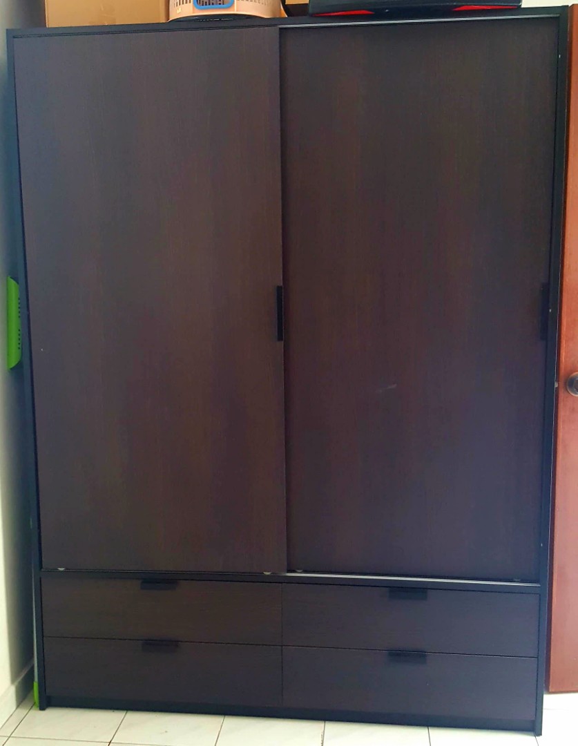 Garage Sale Rather New Sliding Door Wardrobe With Drawers