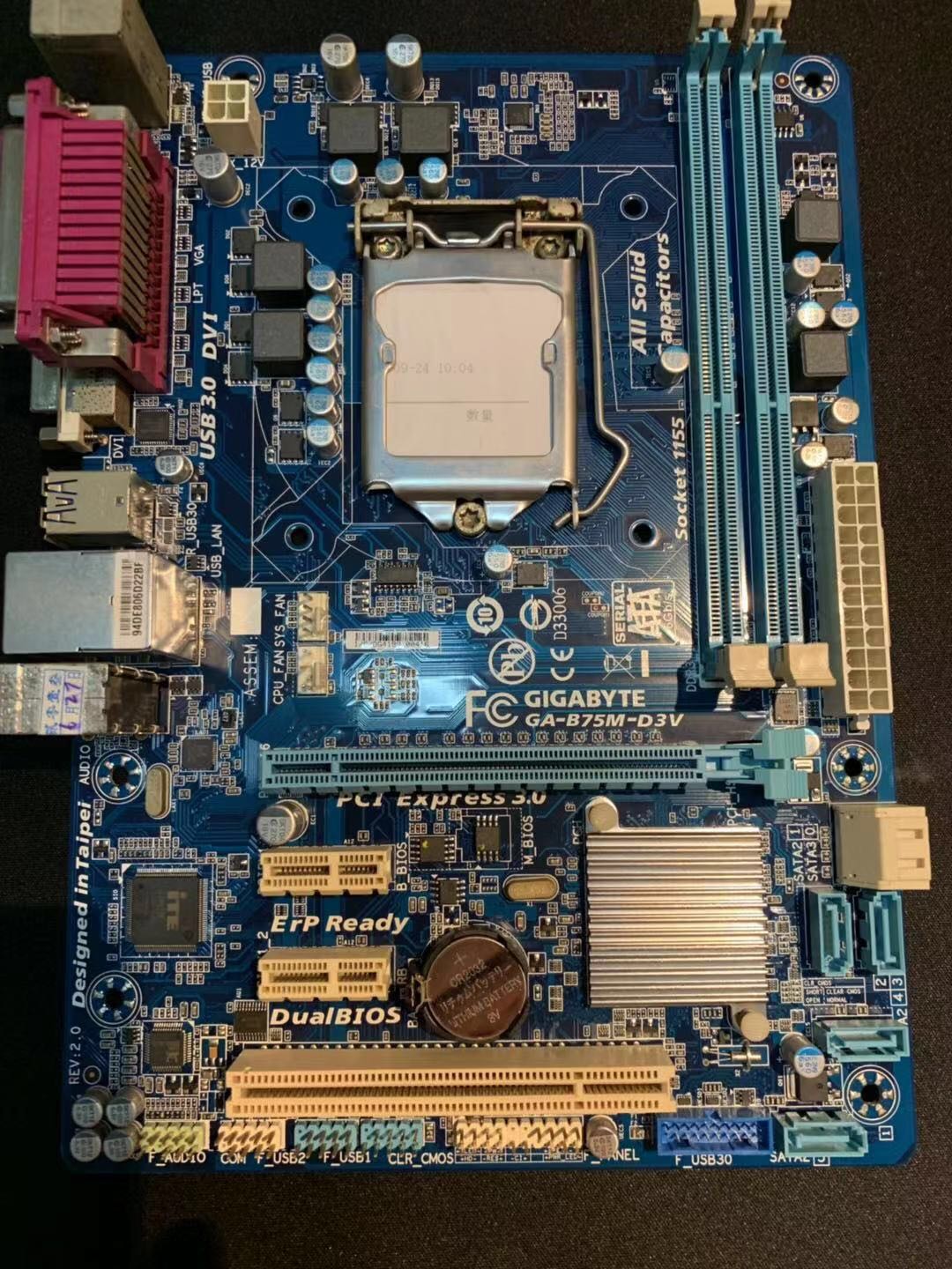 Gigabyte 5m D3v Socket 1155 Motherboard Electronics Computer Parts Accessories On Carousell Gigabyte 5m D3v Socket 1155 Motherboard Electronics Computer Parts Accessories On Carousell