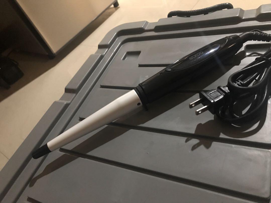 hair curling wand (Category: Hair) located in San Juan City. Submitted by chelly7 (Listing ID 206488904, Image 1). Description: Original price is 999 Never been used hair curling wand. No box. #decluttering #haircare #hairiron #haircurler #curlingwand.