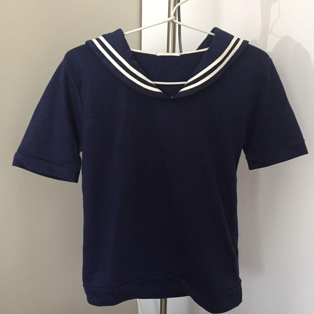 Japanese School Uniform Looking, Fesyen Wanita, Pakaian Wanita, Atasan ...