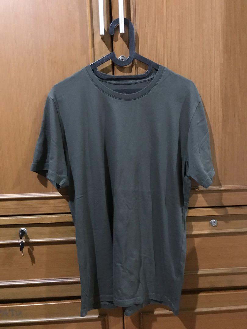 kaos polos uniqlo