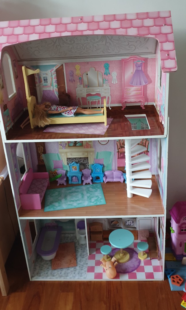 penelope dollhouse