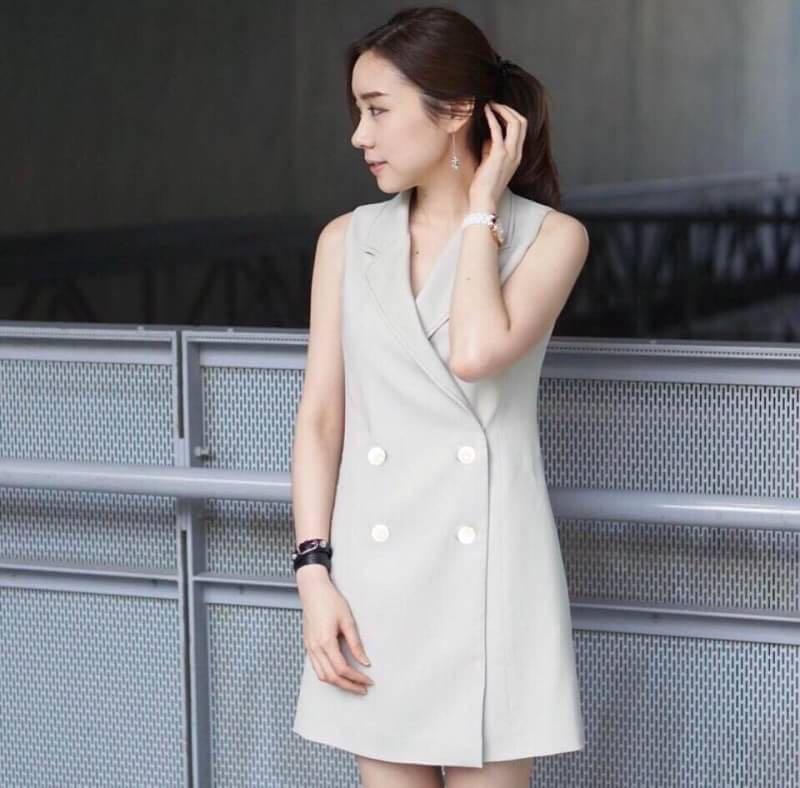 Lindsey Vest dress (Category: Dresses) located in Quezon City. Submitted by sabbydoo (Listing ID 219393055, Image 1). Description: Brand New from clothing store (flair and stare).