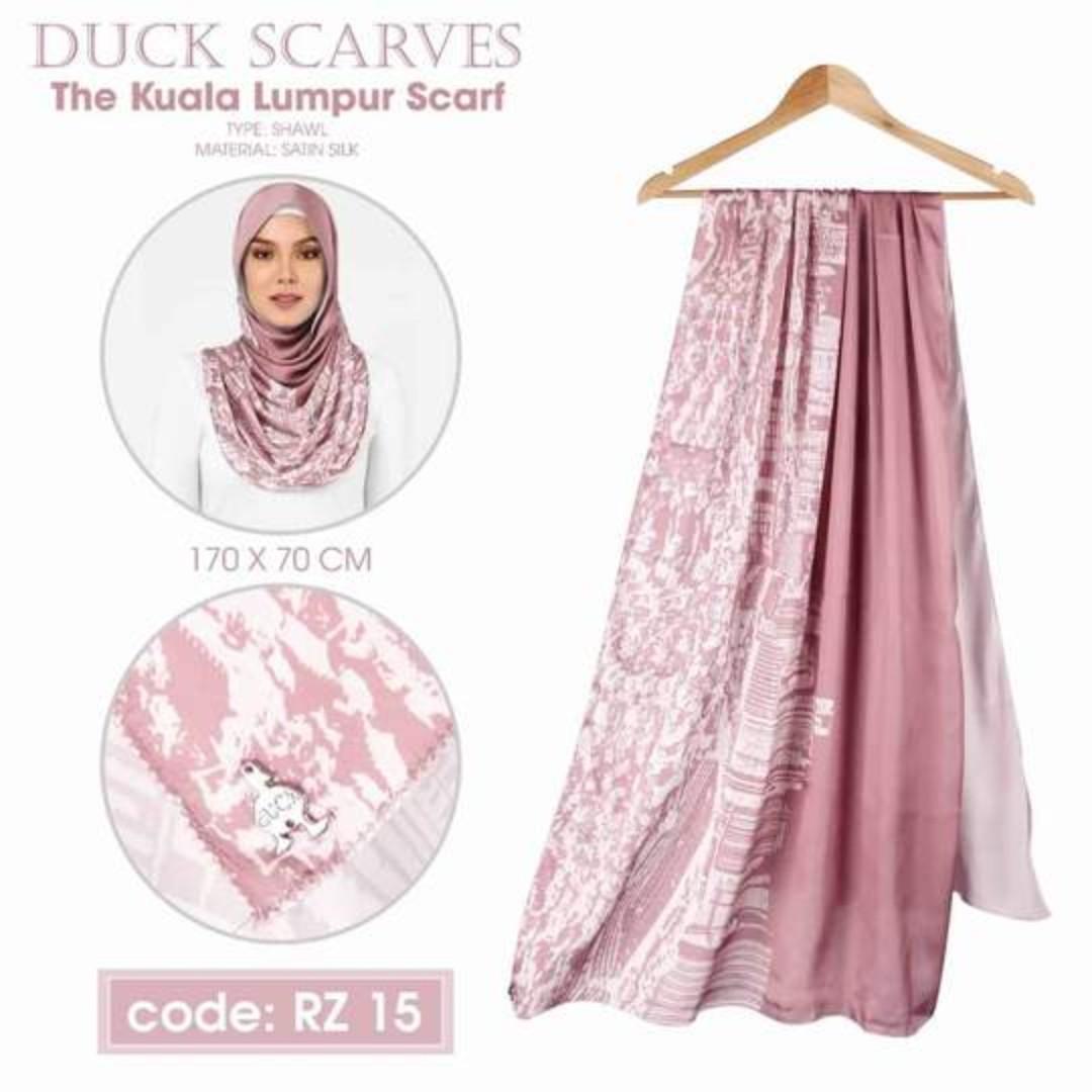 April Po The Duck Klcc Scarf Women S Fashion Muslimah Fashion On Carousell
