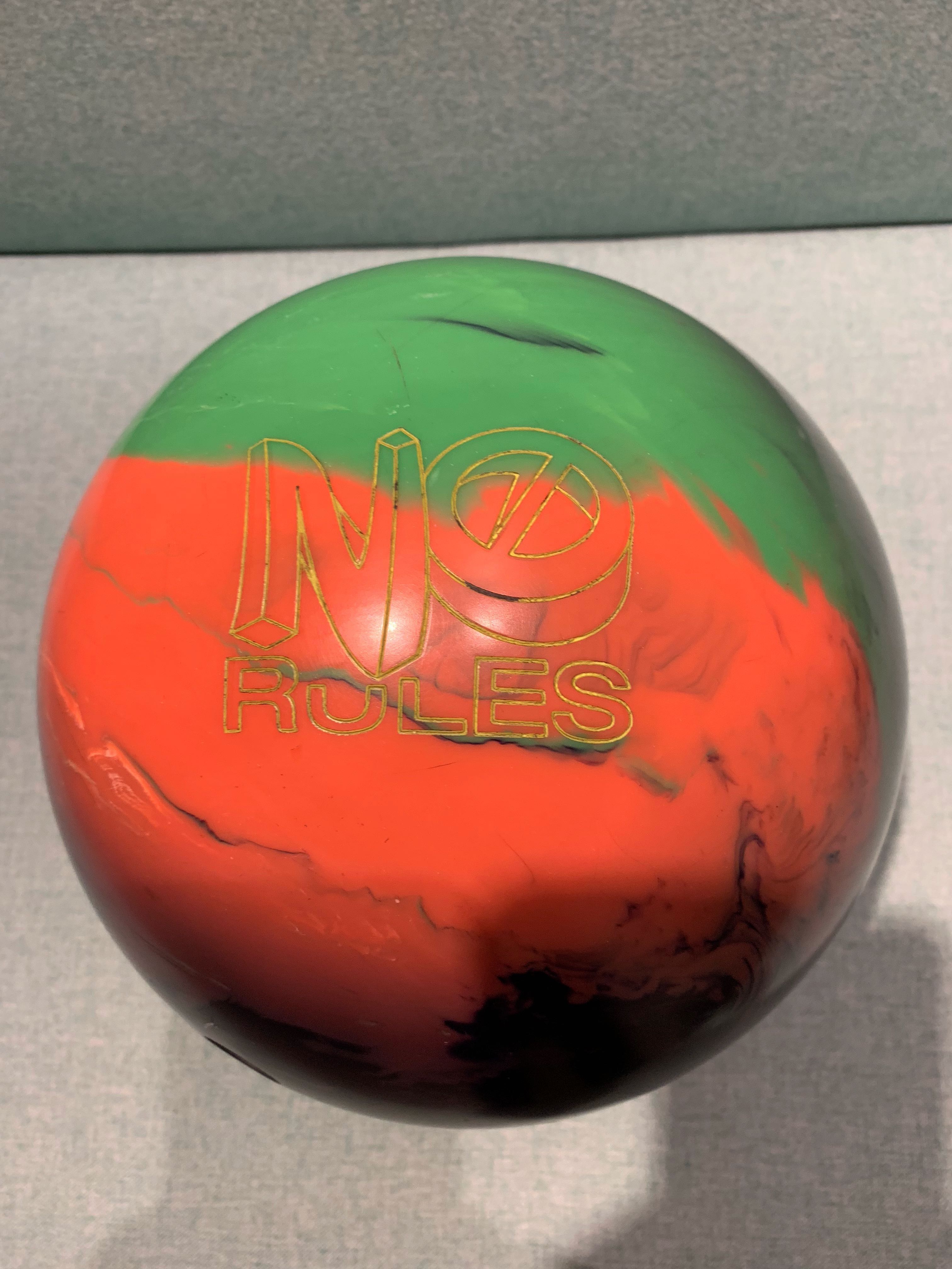 Rotogrip No Rules Bowling ball 15 pounds, Sports Equipment, Sports