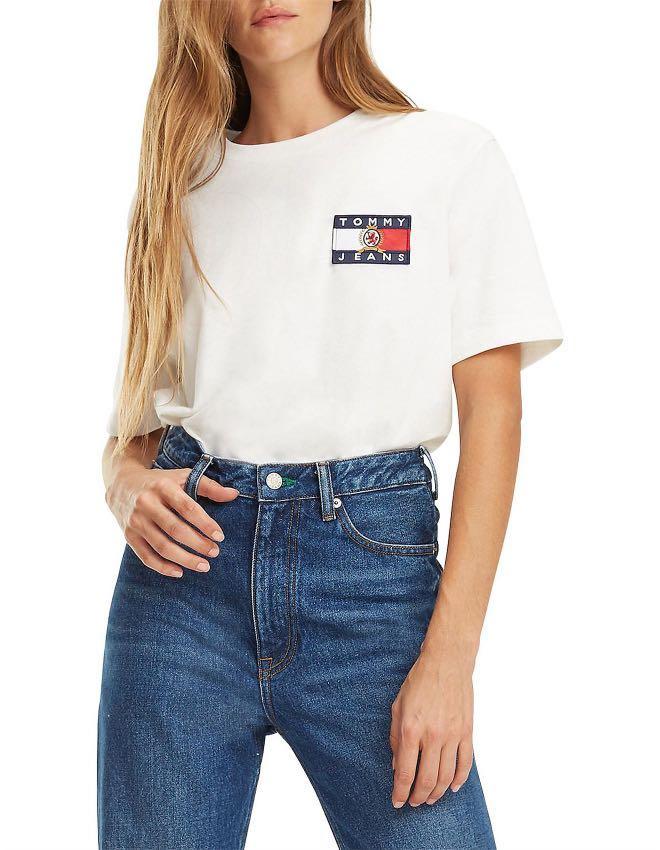 tommy hilfiger crest flag