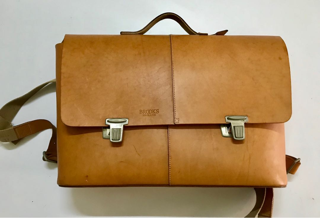 brooks satchel