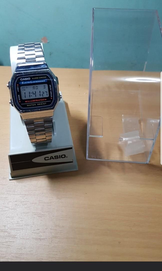 CASIO VINTAGE DIGITAL WATCH SILVER (Category: Women's Watches) located in Meycauayan. Submitted by helloblack (Listing ID 219646068, Image 2). Description: * Authentic, bought from Casio * Used for a few weeks only.