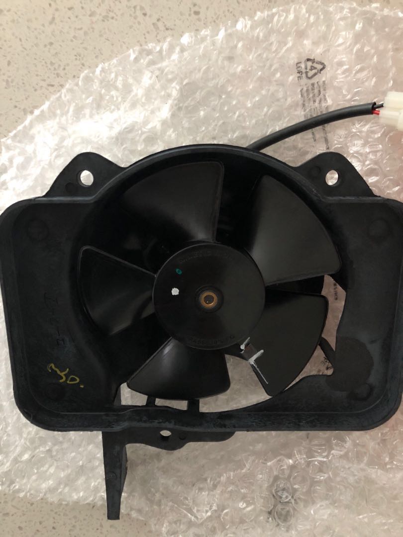 KTM DUKE 125 200 390 Radiator Fan Motorcycles Motorcycle