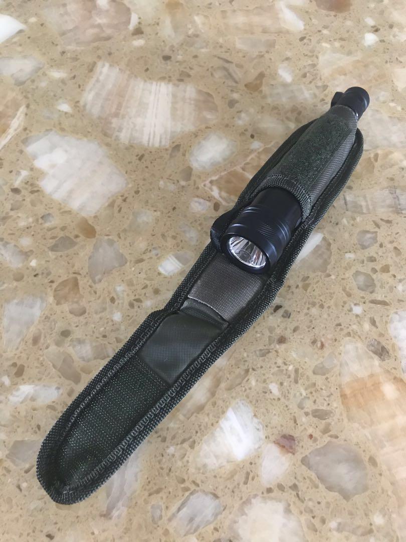 LED Flashlight (Category: Everything Else) located in Singapore. Submitted by alex8787 (Listing ID 210724809, Image 2). Description: Led flashlight with pouch Weather proof Use 2AA.