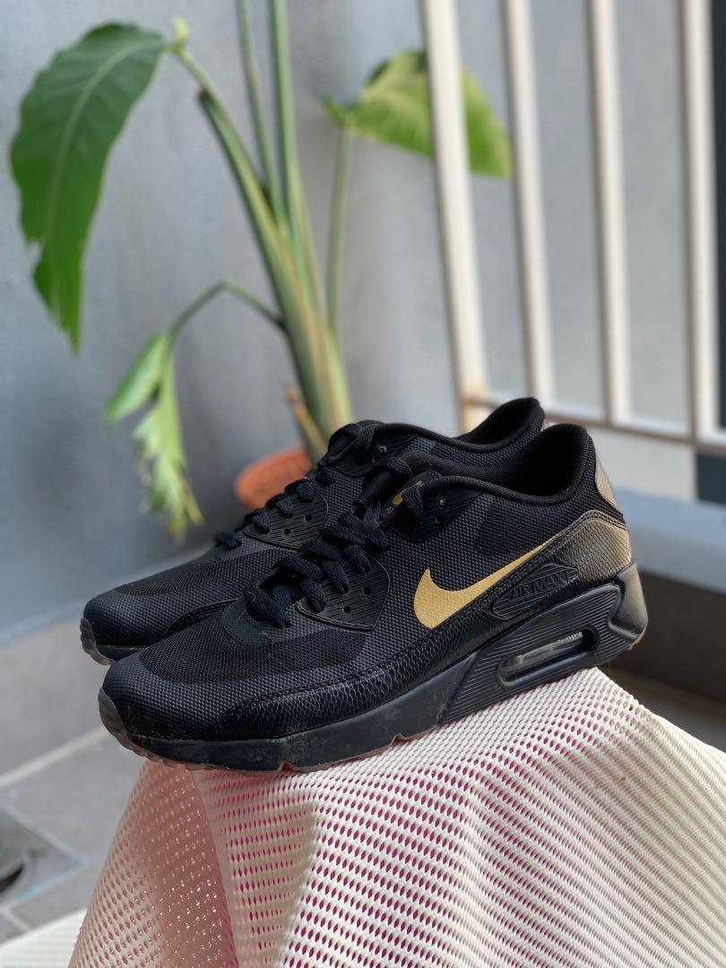 air max black gold
