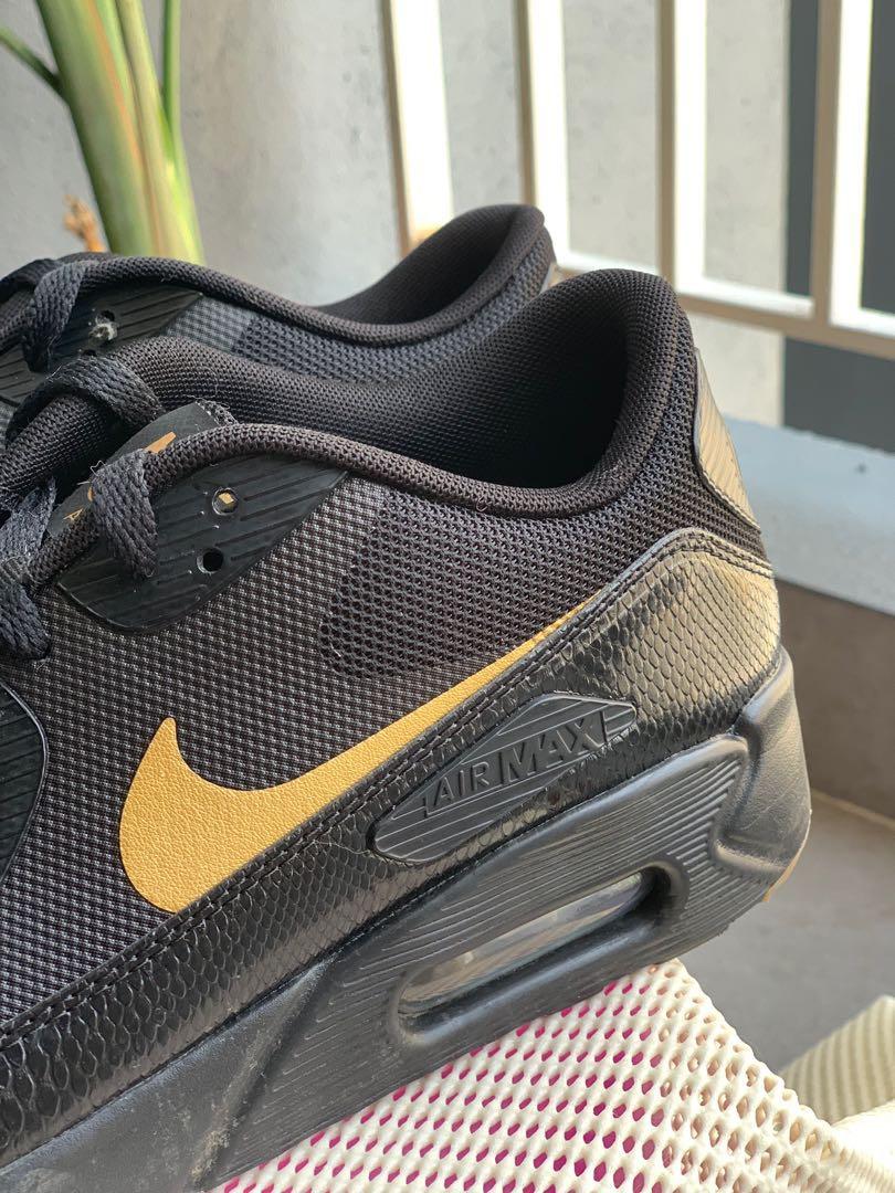 air max black gold