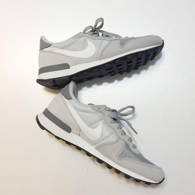 Nike Internationalist worn once Men s Fashion Footwear