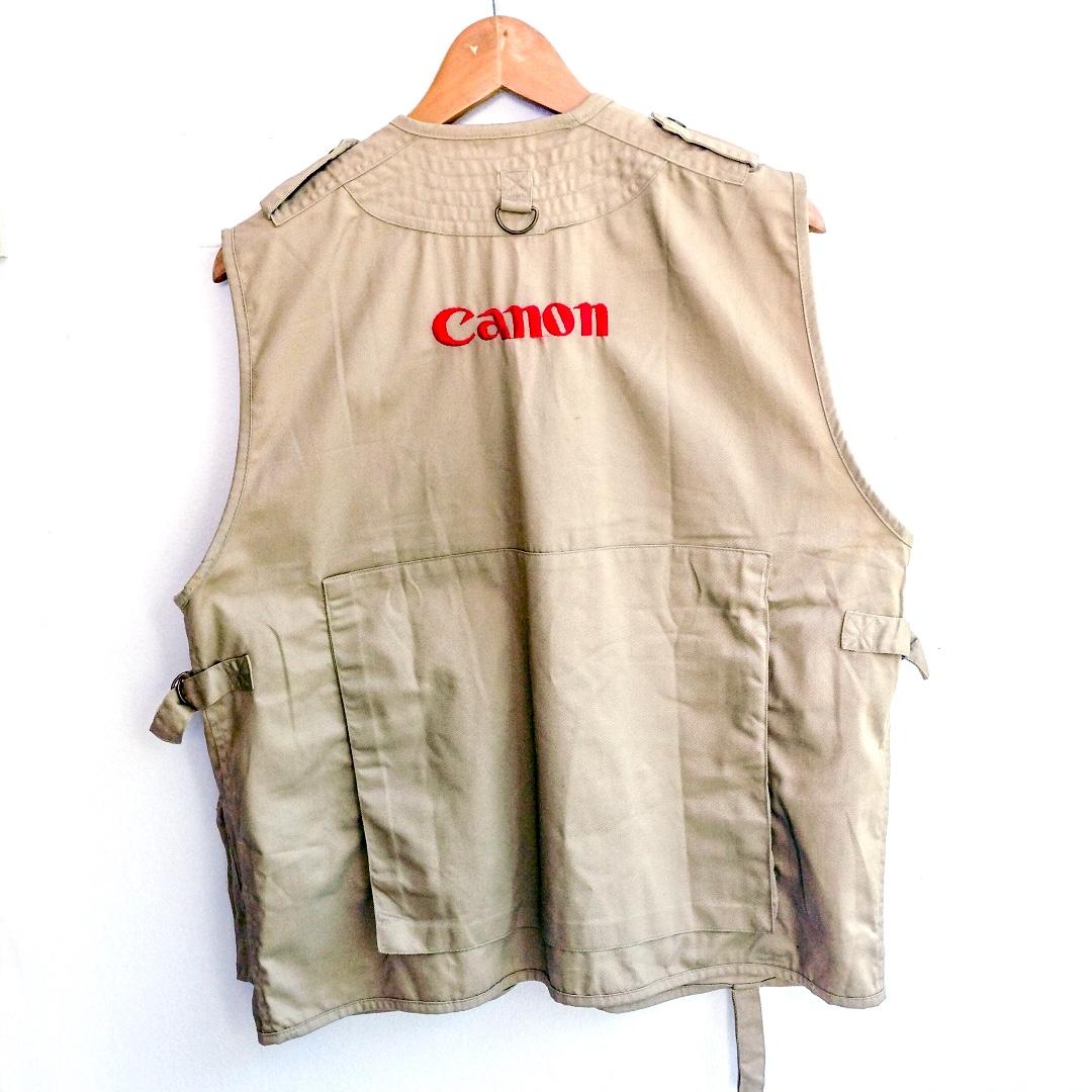 Canon Photo Vest size Medium Men s Fashion Coats Jackets and Outerwear on Carousell