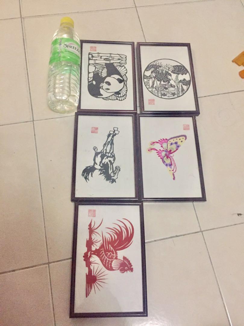 Photo Frames (Category: Frames & Pictures) located in Rawang. Submitted by azyandazray (Listing ID 219439564, Image 1). Description: My own collection but never display it. It was keep nicely in a box. Clearing space The size is about 500ml mineral water bottle as per pic RM10 for postage.