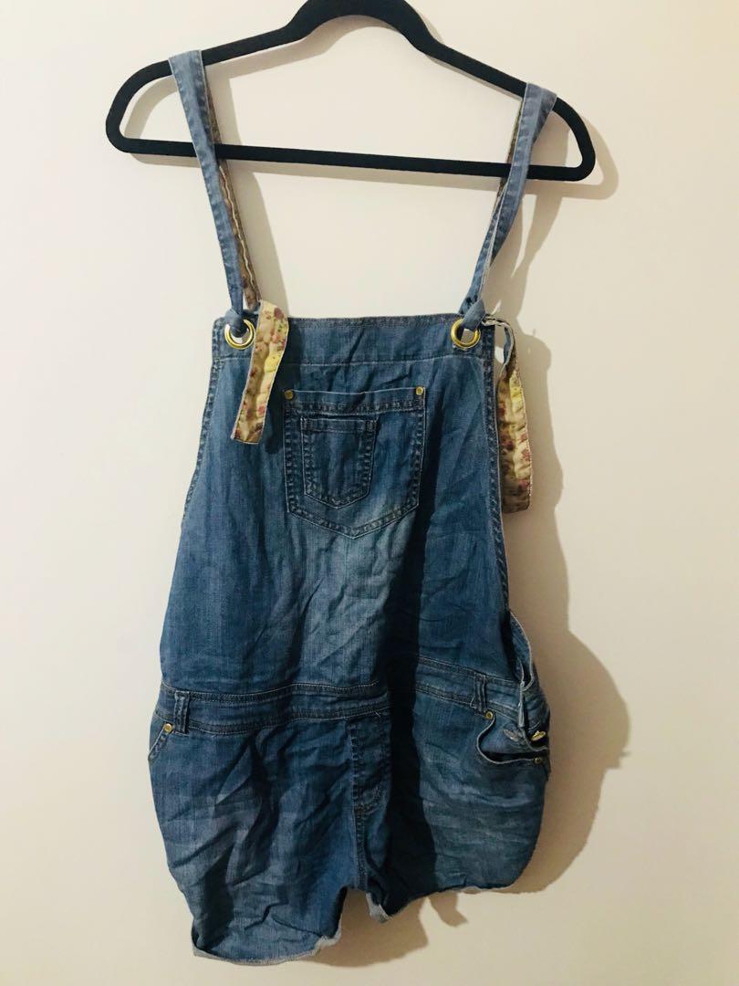 dungaree shorts size 20