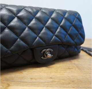 Chanel 罕有雙面款式 銀黑扣double side 25cm handbag