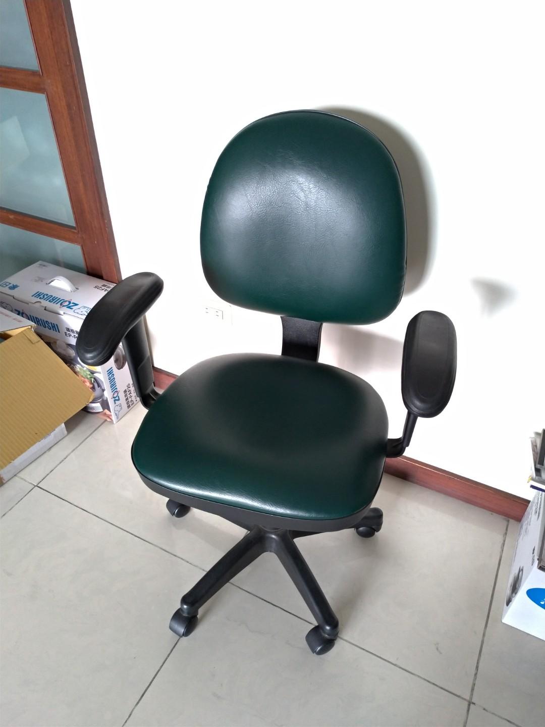 免费升降滑轮办公椅(含可装卸扶手)