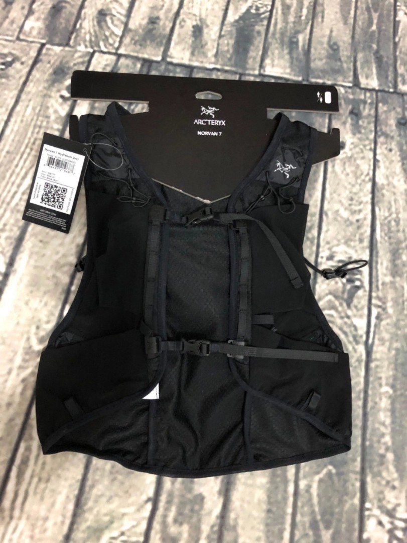 Arcteryx Novan 7 Hydration Vest 21275 Trail running unisex, 男裝, 運動服裝