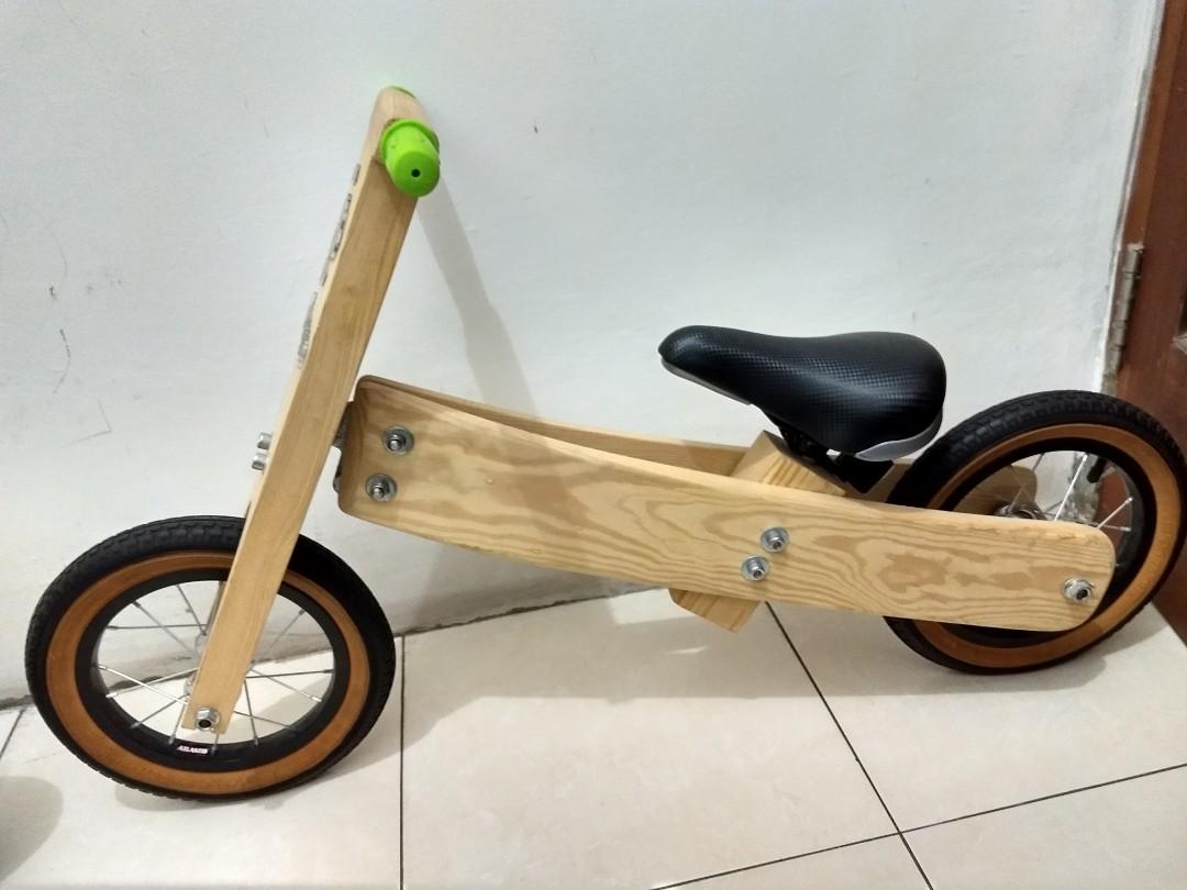 balance bike kayu