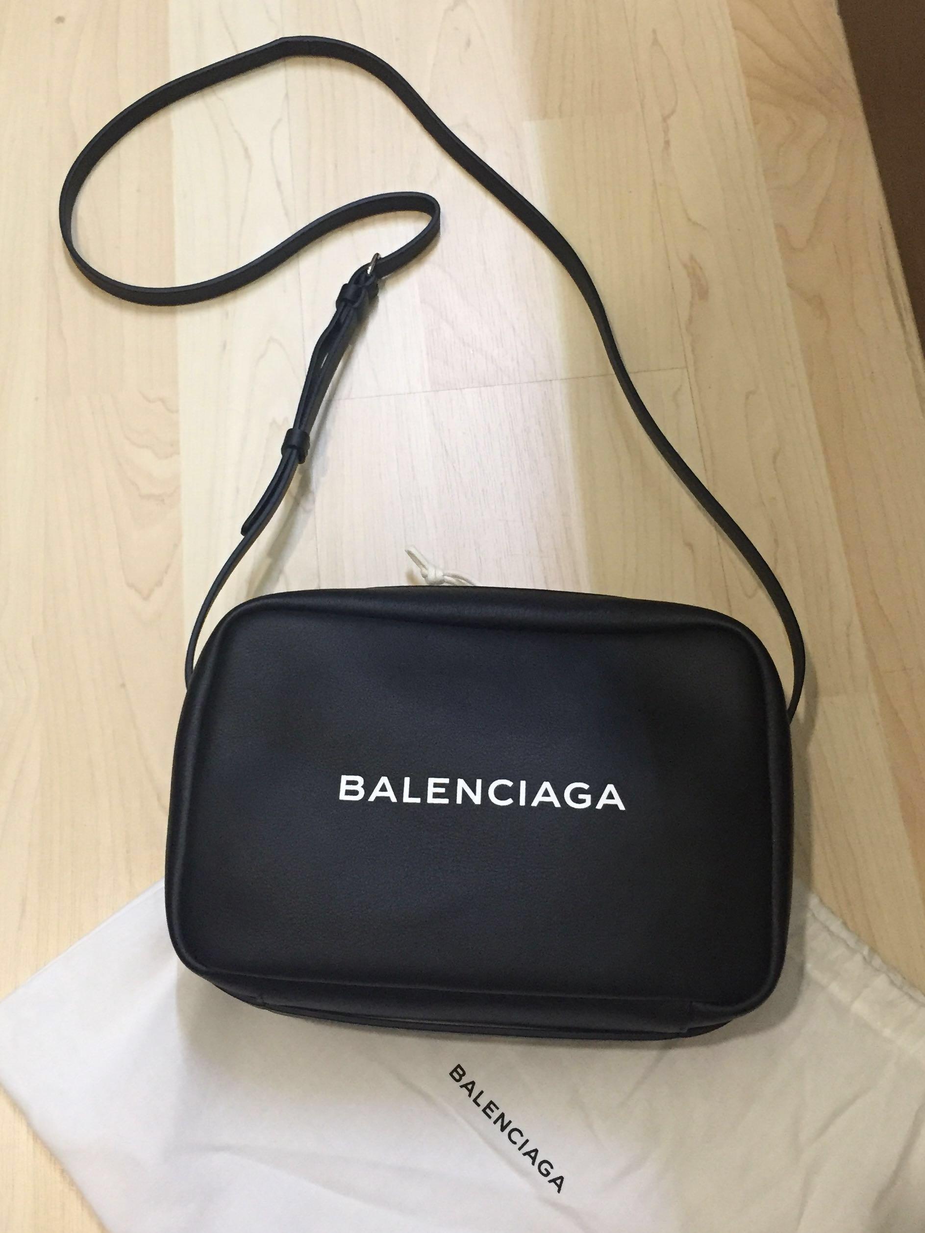 Black Le Cagole crinkledleather crossbody bag  Balenciaga   MATCHESFASHION US