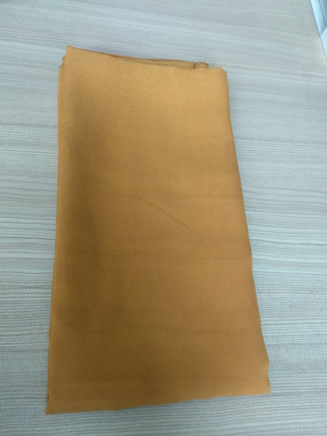 Bella Square Segi Empat Jahit Tepi Rapi Warna Kuning Kunyit Fesyen Wanita Muslim Fashion Syal Di Carousell